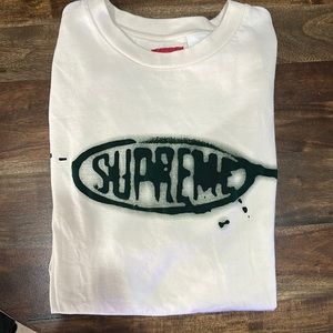 Supreme tshirt